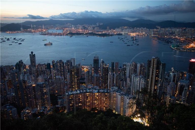 Uhapšen vlasnik prodemokratskih medija u Hong Kongu