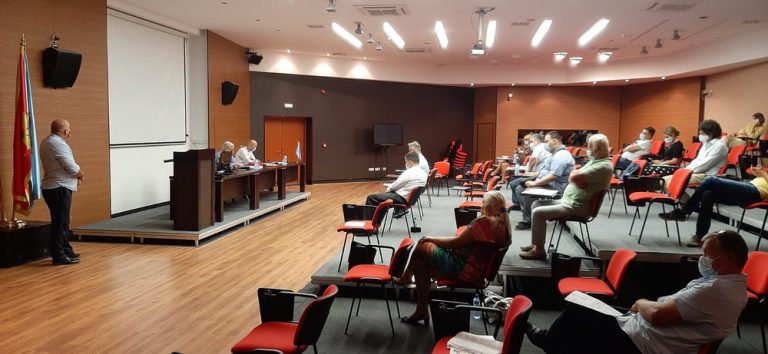 SO Tivat usvojila odluku o davanju saglasnosti na ugovor o snabdijevanju prerađenom vodom terena na Luštici