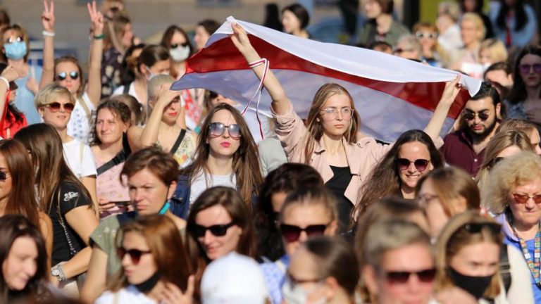 Nova hapšenja u Bjelorusiji, žene predvode proteste