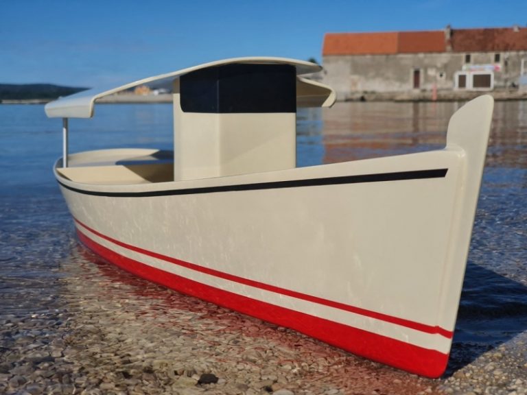 Superekološka Solar Ferry – brodica koja ništa ne troši, a puno daje