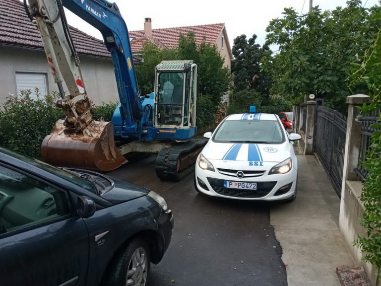 Mještani Donje Lastve blokirali put, odlučni u namjeri da spriječe gradnju…