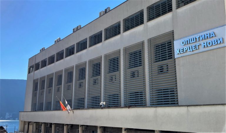 Dan žalosti u Herceg Novom zbog smrti Amfilohija