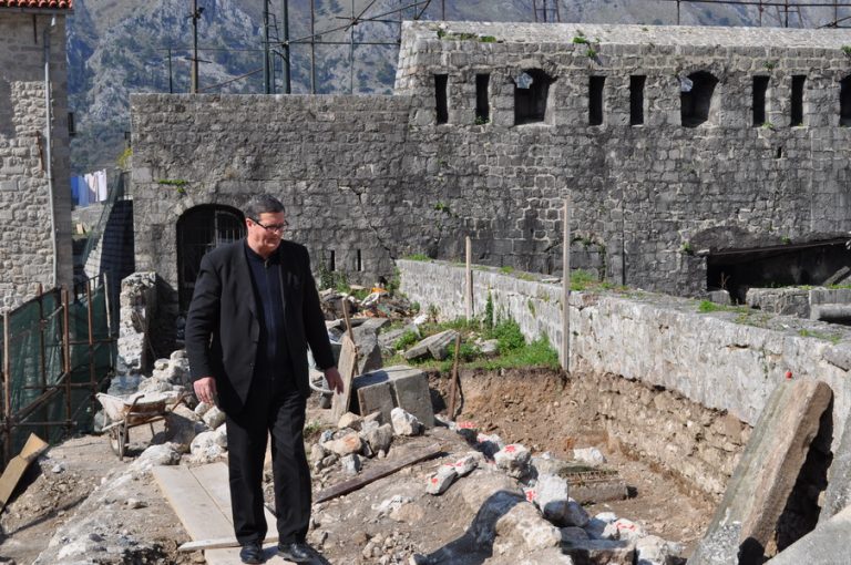 Incijativa za podizanje biste Don Antonu Belanu