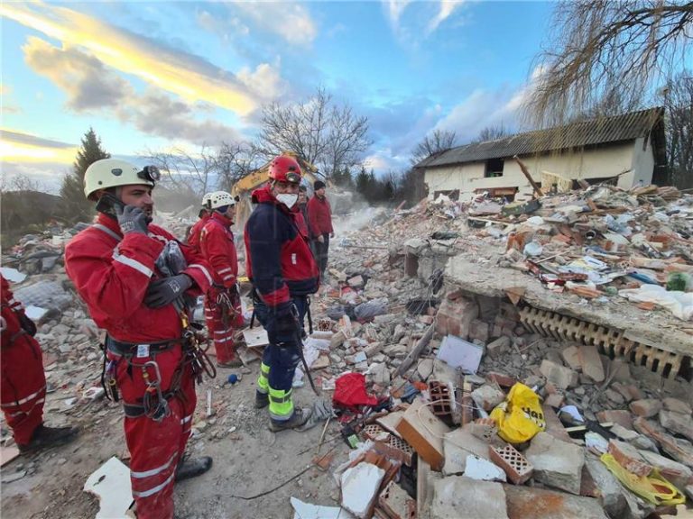 Razorni potres 6,2 po Richteru: razrušeni Petrinja, Sisak, Glina, ima žrtava i ozlijeđenih