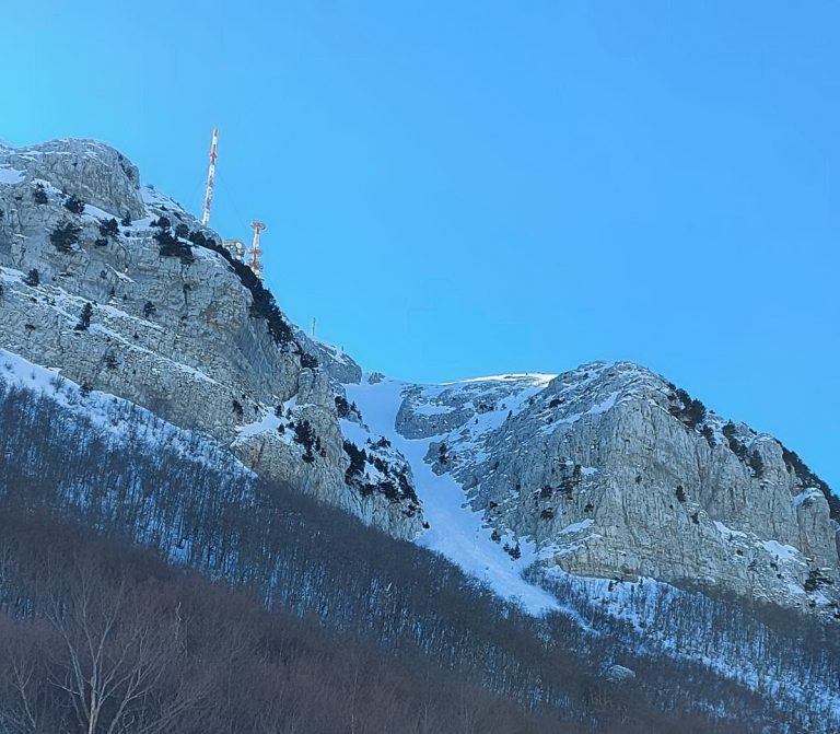Lovćen: Djevojka poginula na planinarenju