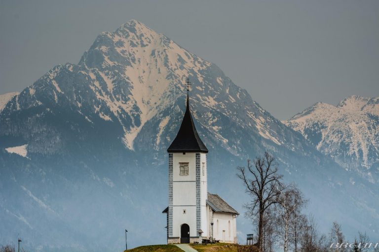 Slovenija: Tri alpinista smrtno stradala u lavinama u Kamniško-Savinjskim Alpama