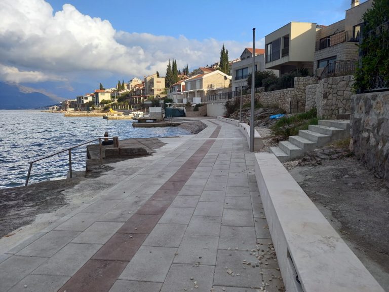 Tivat – Krašići – Nastavljeni radovi na izgradnji nespornog dijela šetališta Lungo mare