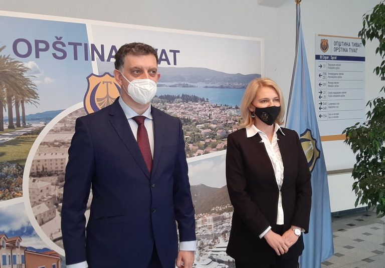 Ministarka odbrane posjetila Tivat, nagovijestila veća ulaganja u Mornaricu i smjene na komandnom nivou