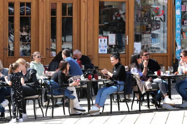 U Sarajevu dozvoljen rad ugostiteljskih objekta u zatvorenom