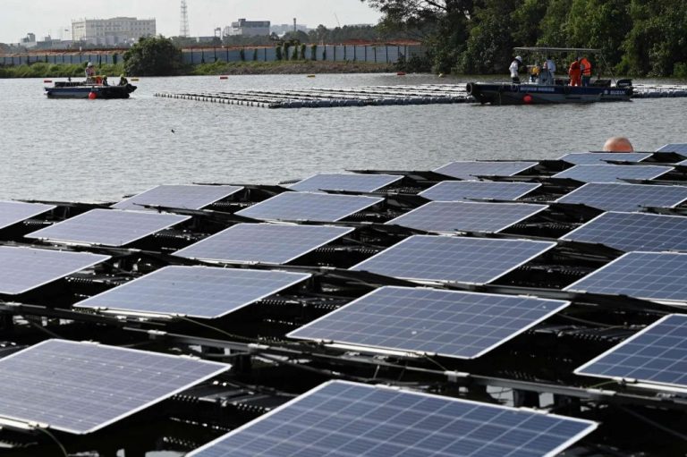 Singapur gradi ploveću solarnu elektranu