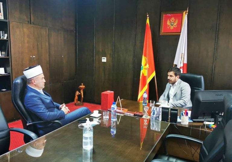 Jokić i ef. Martinović – vlasti da odredi prostor za groblje za pripadnike islamske vjeroispovijesti u Boki