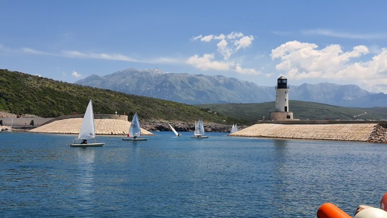 Otvoreno prvenstvo Crne Gore u jedrenju: Počele borbe za medalje