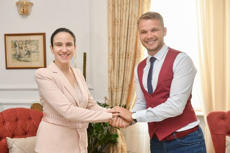 Prvi susret gradonačelnika Sarajeva i Banjaluke nakon 27 godina
