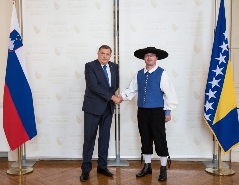 Slovenski ambasadori u narodnoj nošnji više ne izazivaju čuđenje