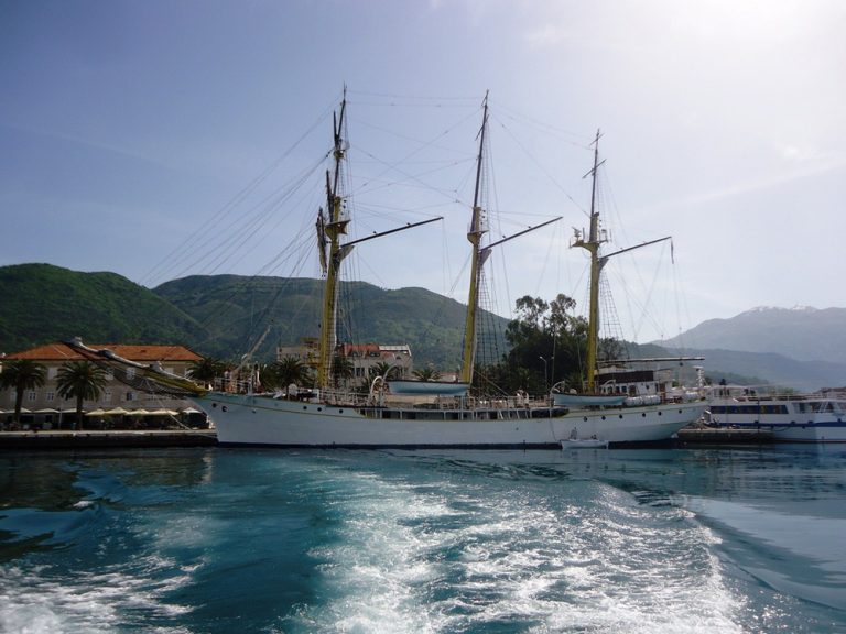 Više od četiri petine anketiranih želi da se brod Mornarice VCG vrati u grad sa kojim “Jadran” ima posebnu vezu