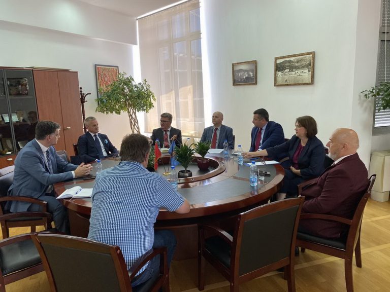 Milas u Tivtu i Kotoru s predstavnicima hrvatskih udruga i lokalne vlasti