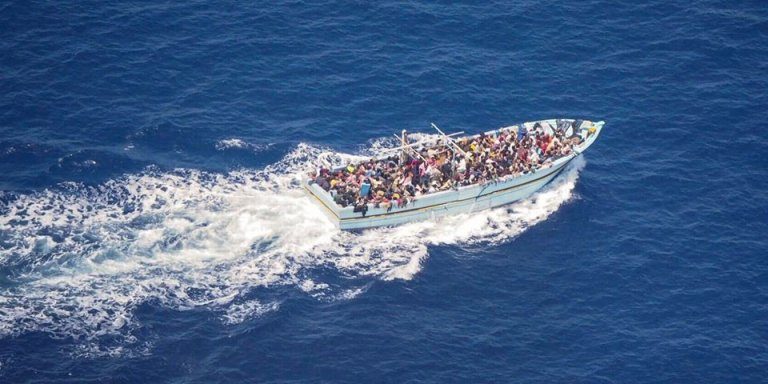 Italija otvorila luku za brod sa stotinama migranta