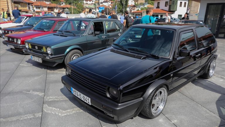 BiH: Golf Fest u Sarajevu okupio ljubitelje najpopularnijih VW automobila iz regije