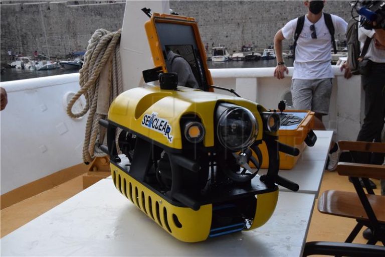 Dubrovnik: Testiran autonomni sistem robota za prikupljanje otpada iz mora