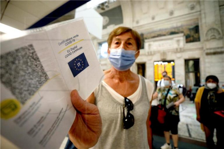 U Italiji covid potvrda potrebna i za vozove, avione, trajekte i autobuse…