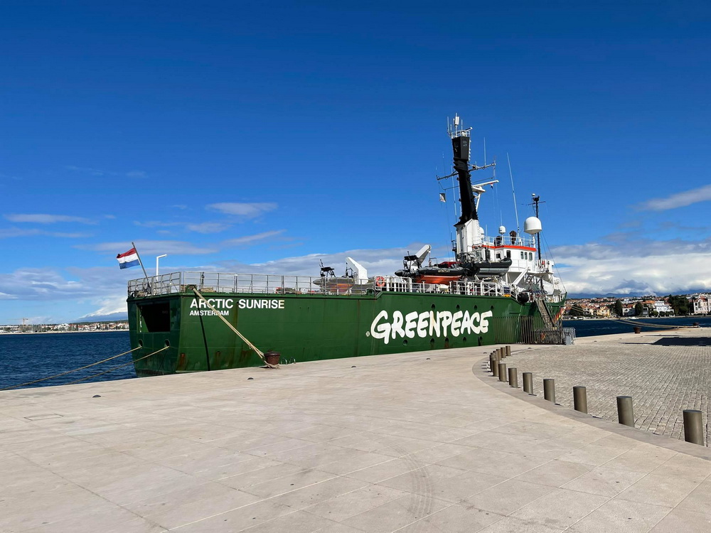 Greenpeace stigao u Zadar u sklopu inicijative zabrane oglašavanja fosilnih goriva