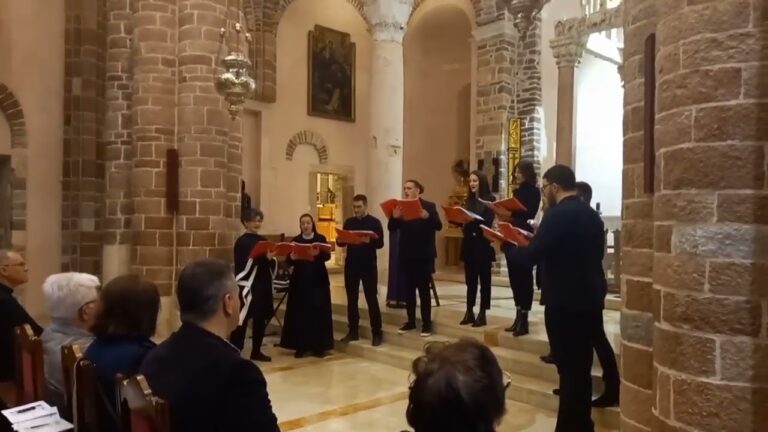 Duhovna korizmena veče uz koncert u katedrali sv. Tripuna (VIDEO)