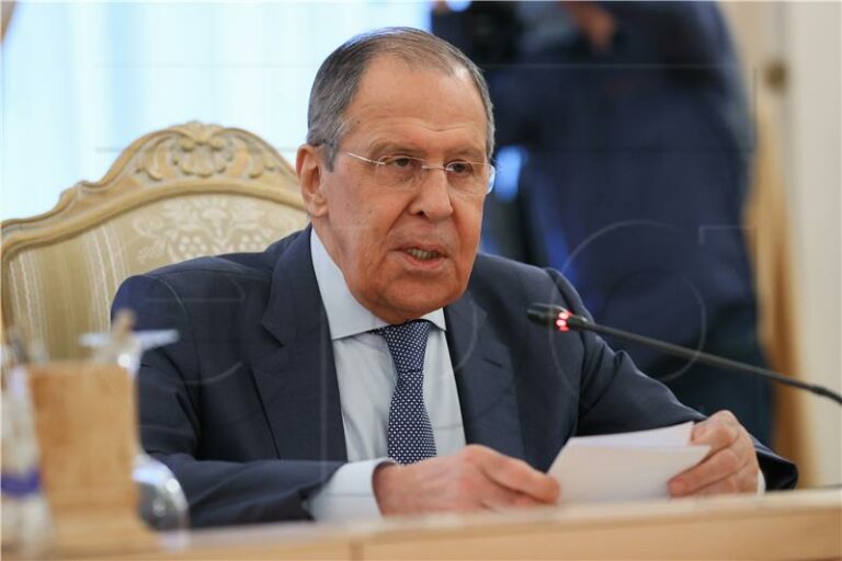 Lavrov: Svi će patiti zbog potpunog hibridnog rata Zapada protiv Rusije