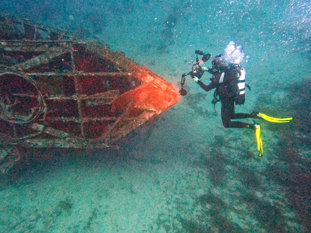 Foto Tea Katunaric - Tim Laboratorije dokumentuje torpedni brod S57 u Hrvatskoj - podmorje