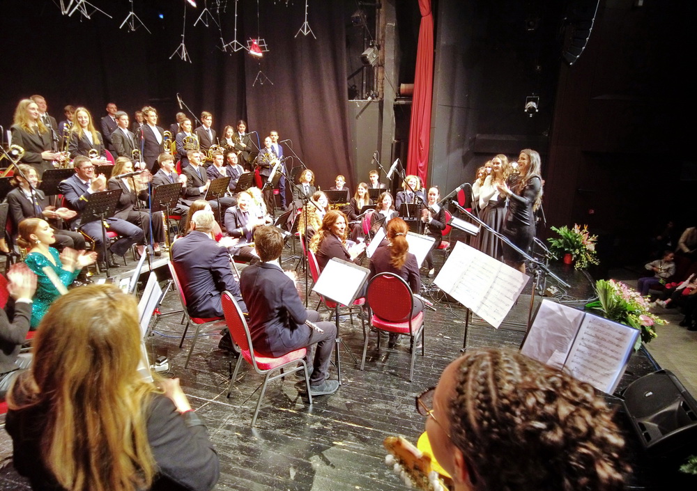 Vodimo vas na tradicionalni Novogodišnji koncert GPD Tivat (VIDEO)