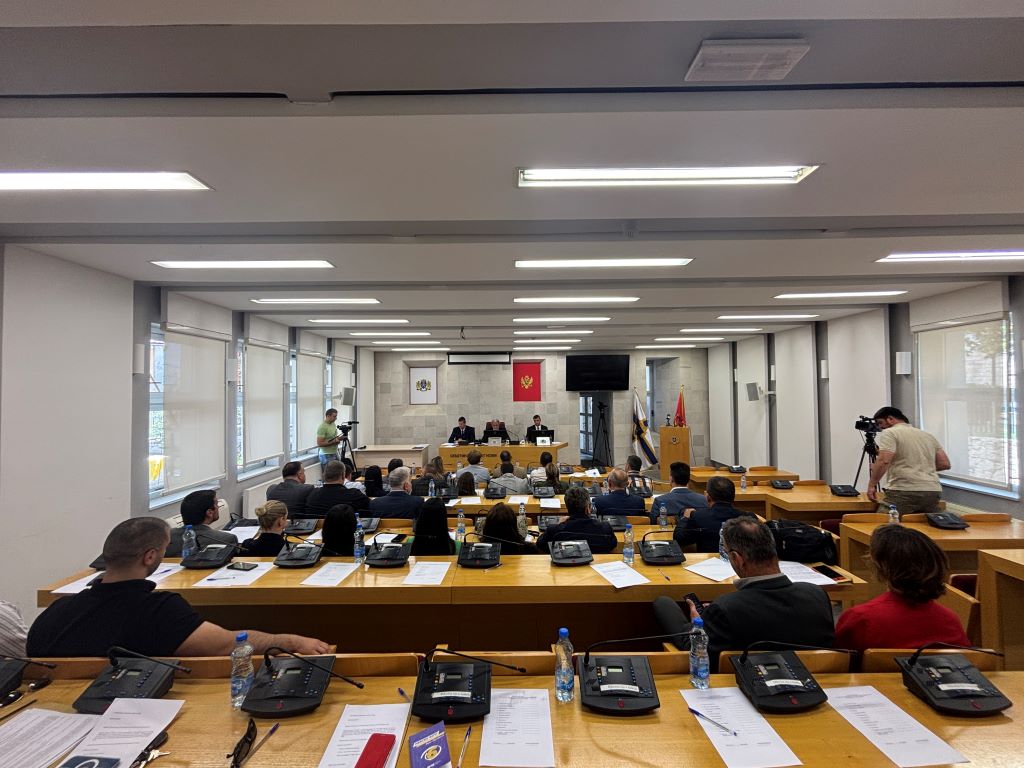 Održana prva konstitutivna sjednica: Miloš Konjević novi predsjednik SO Herceg Novi Održana prva konstitutivna sjednica: Miloš Konjević novi predsjednik SO Herceg Novi