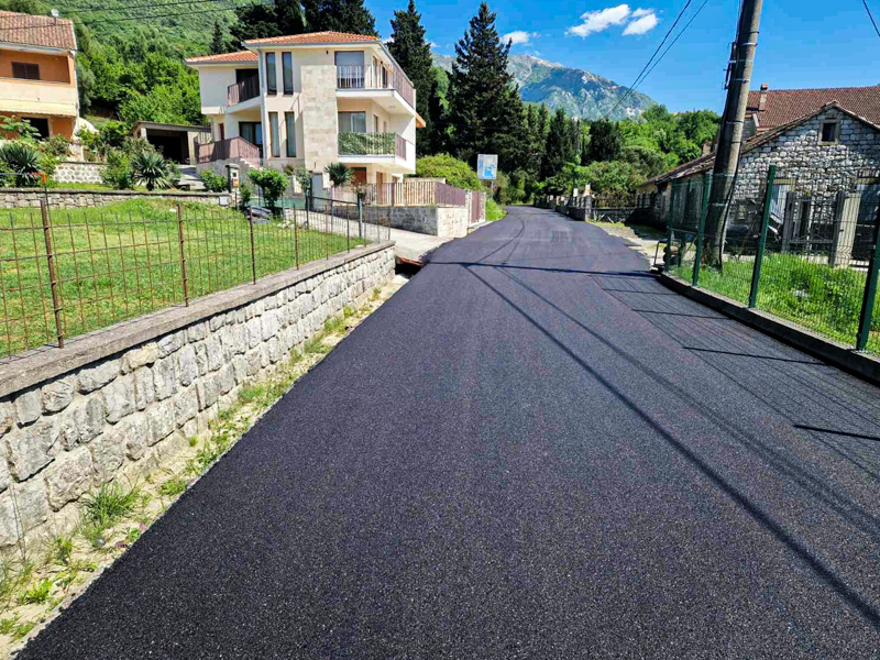 Opština Kotor asfaltirala dio puta kroz Kavač Opština Kotor asfaltirala dio puta kroz Kavač