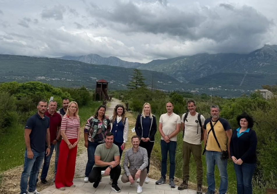 Morsko dobro ugostilo francuske eksperte na Tivatskim solilima u okviru projekta RESCOM Morsko dobro ugostilo francuske eksperte na Tivatskim solilima u okviru projekta RESCOM
