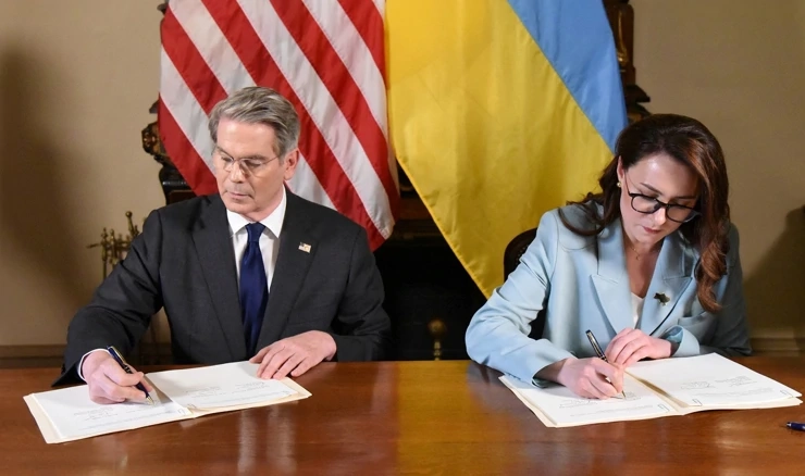 SAD i Ukrajina potpisali ugovore o mineralima i o osnivanju fonda SAD i Ukrajina potpisali ugovore o mineralima i o osnivanju fonda