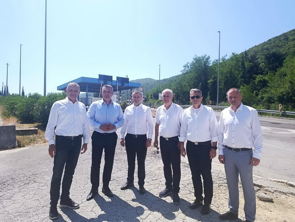 Crna Gora i Hrvatska usaglašavaju planove: Brže ceste i bolji prilazi graničnim prelazima u zajedničkom fokusu Crna Gora i Hrvatska usaglašavaju planove: Brže ceste i bolji prilazi graničnim prelazima u zajedničkom fokusu
