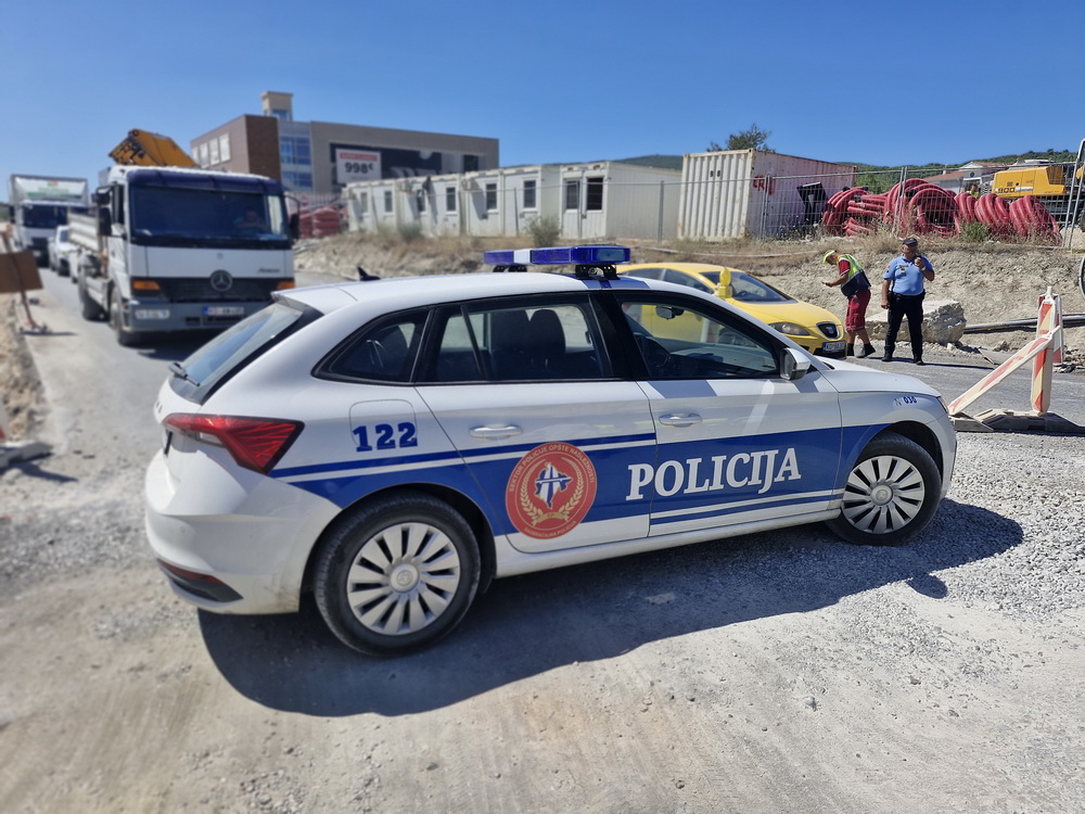 Za vikend uhapšeno 79 vozača, jedna osoba stradala Za vikend uhapšeno 79 vozača, jedna osoba stradala