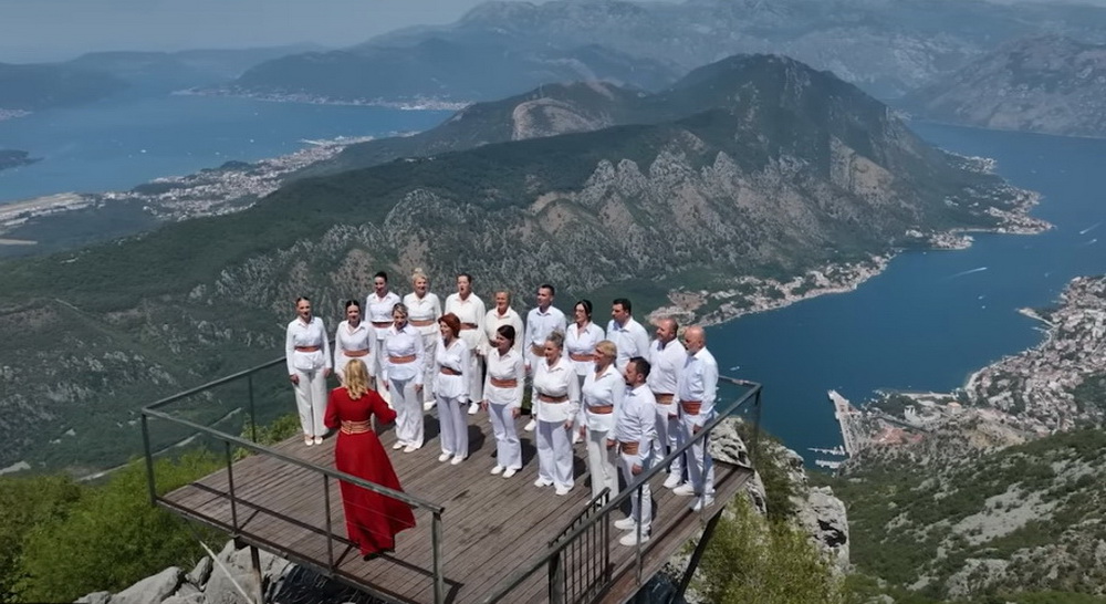 Poslušajte pjesmu “Crna Goro, zemljo mila” u obradi hora Montevox
