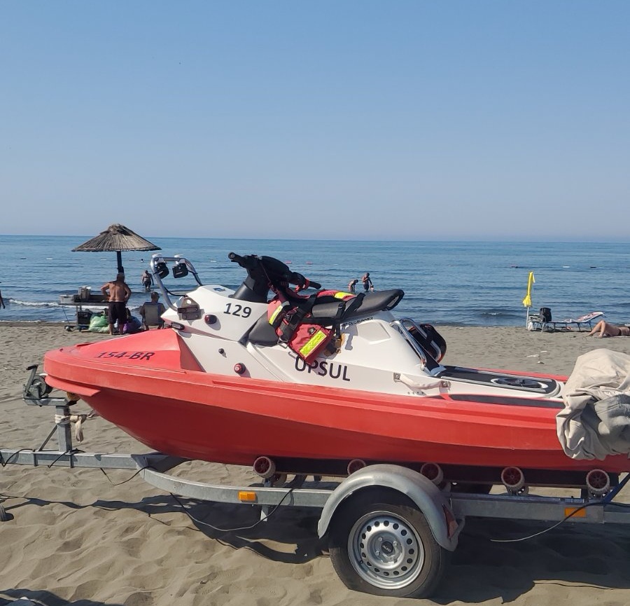 UPSUL: SAR skuter i profesionalni spasilac na Velikoj plaži tokom cijele sezone UPSUL: SAR skuter i profesionalni spasilac na Velikoj plaži tokom cijele sezone