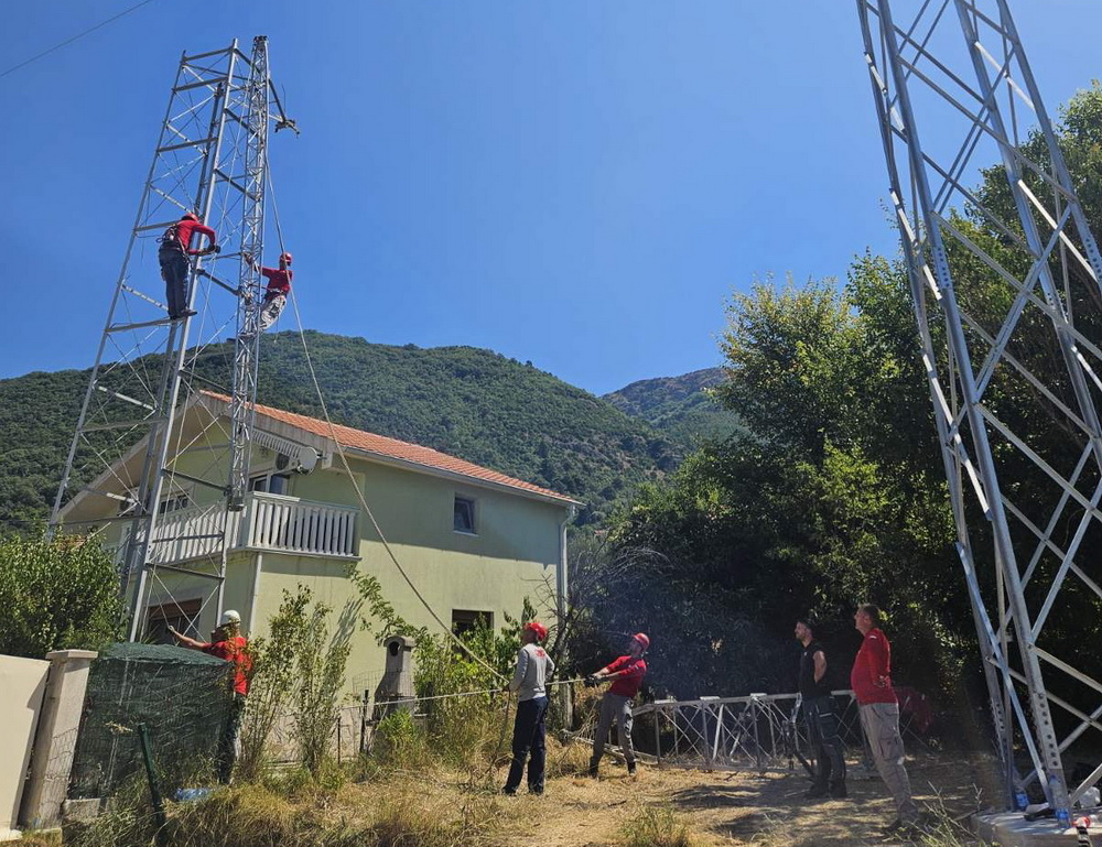 CEDIS – pouzdanije snabdijevanje korisnika elektičnom energijom na području Tivta CEDIS – pouzdanije snabdijevanje korisnika elektičnom energijom na području Tivta
