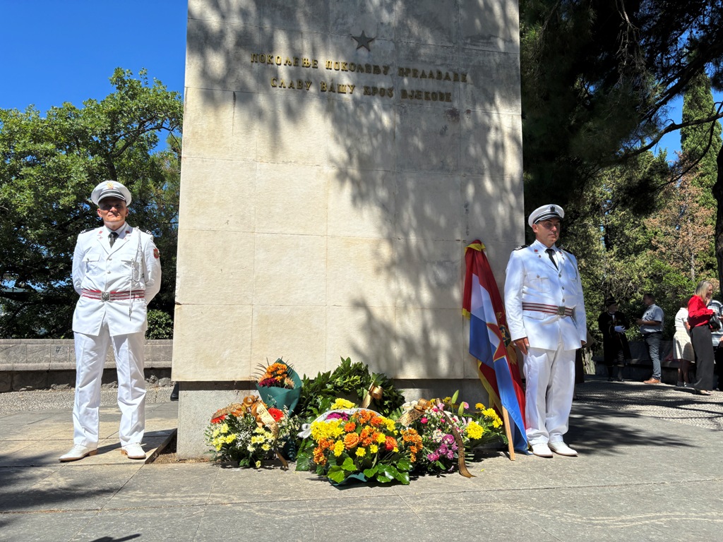 Dan državnosti i antifašističkog ustanka: Iz borbe predaka crpimo snagu za pravednije društvo Dan državnosti i antifašističkog ustanka: Iz borbe predaka crpimo snagu za pravednije društvo