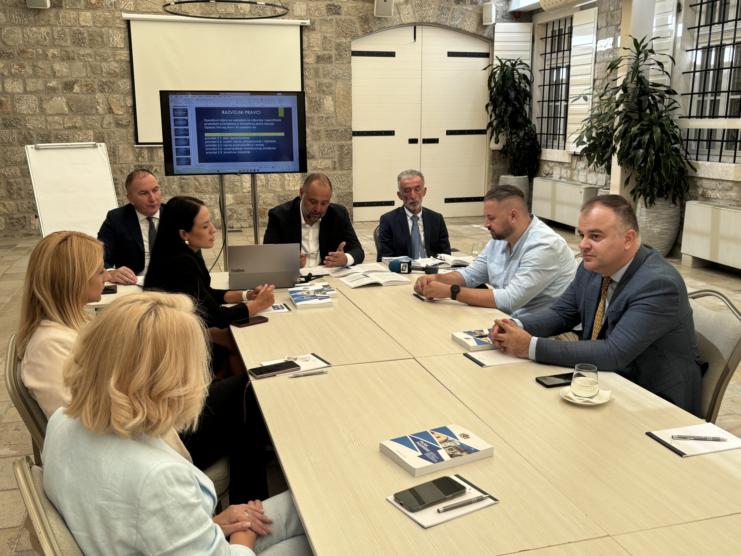 Herceg-Novi dobio Plan podrške razvoju preduzetništva, mikro, malih i srednjih preduzeća Herceg-Novi dobio Plan podrške razvoju preduzetništva, mikro, malih i srednjih preduzeća