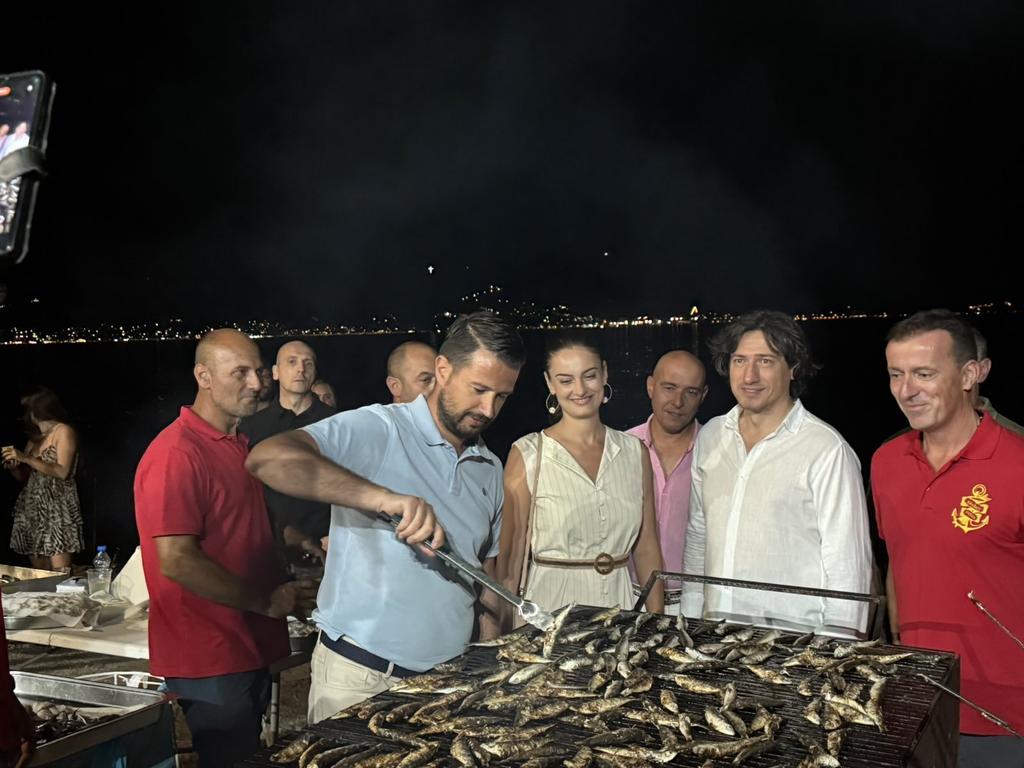 Predsjednik države prisustvovao Fešti od ribe i vina u Krašićima Predsjednik države prisustvovao Fešti od ribe i vina u Krašićima