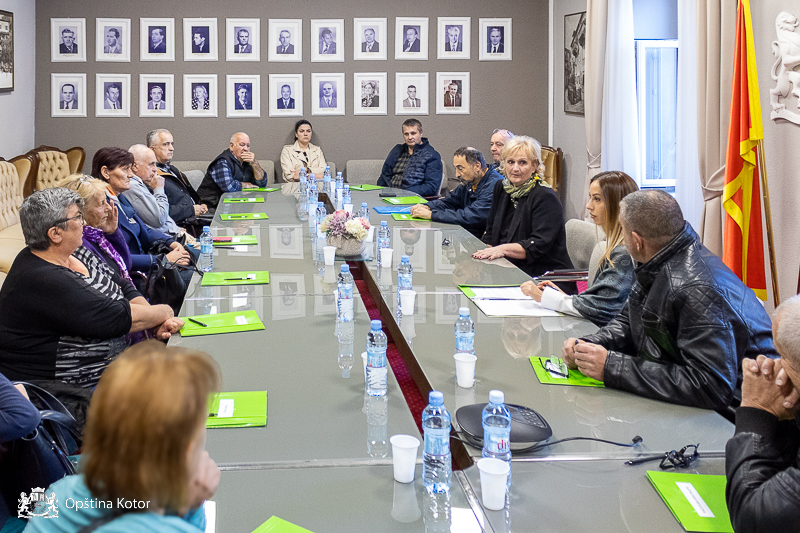 Opština Kotor potpisala ugovore sa poljoprivrednim proizvođačima Opština Kotor potpisala ugovore sa poljoprivrednim proizvođačima