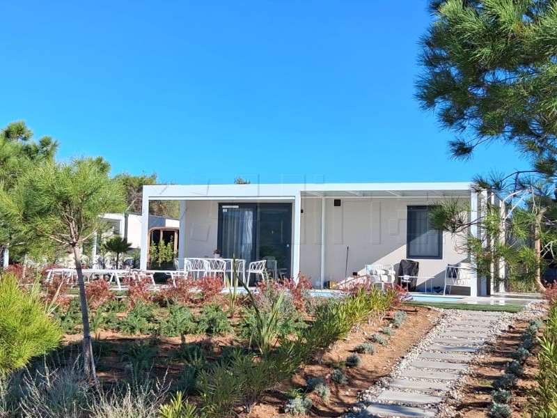 Hrvatska – Mobilne kućice nisu građevine, moći će biti 25 metara od obalne linije Hrvatska – Mobilne kućice nisu građevine, moći će biti 25 metara od obalne linije