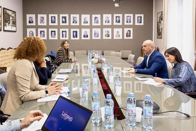 Potpredsjednik Kumburović sa predstavništvom UNICEF-a, lokalna samouprava jedna od ključnih u kreiranju programa podrške djeci i porodicama Potpredsjednik Kumburović sa predstavništvom UNICEF-a, lokalna samouprava jedna od ključnih u kreiranju programa podrške djeci i porodicama