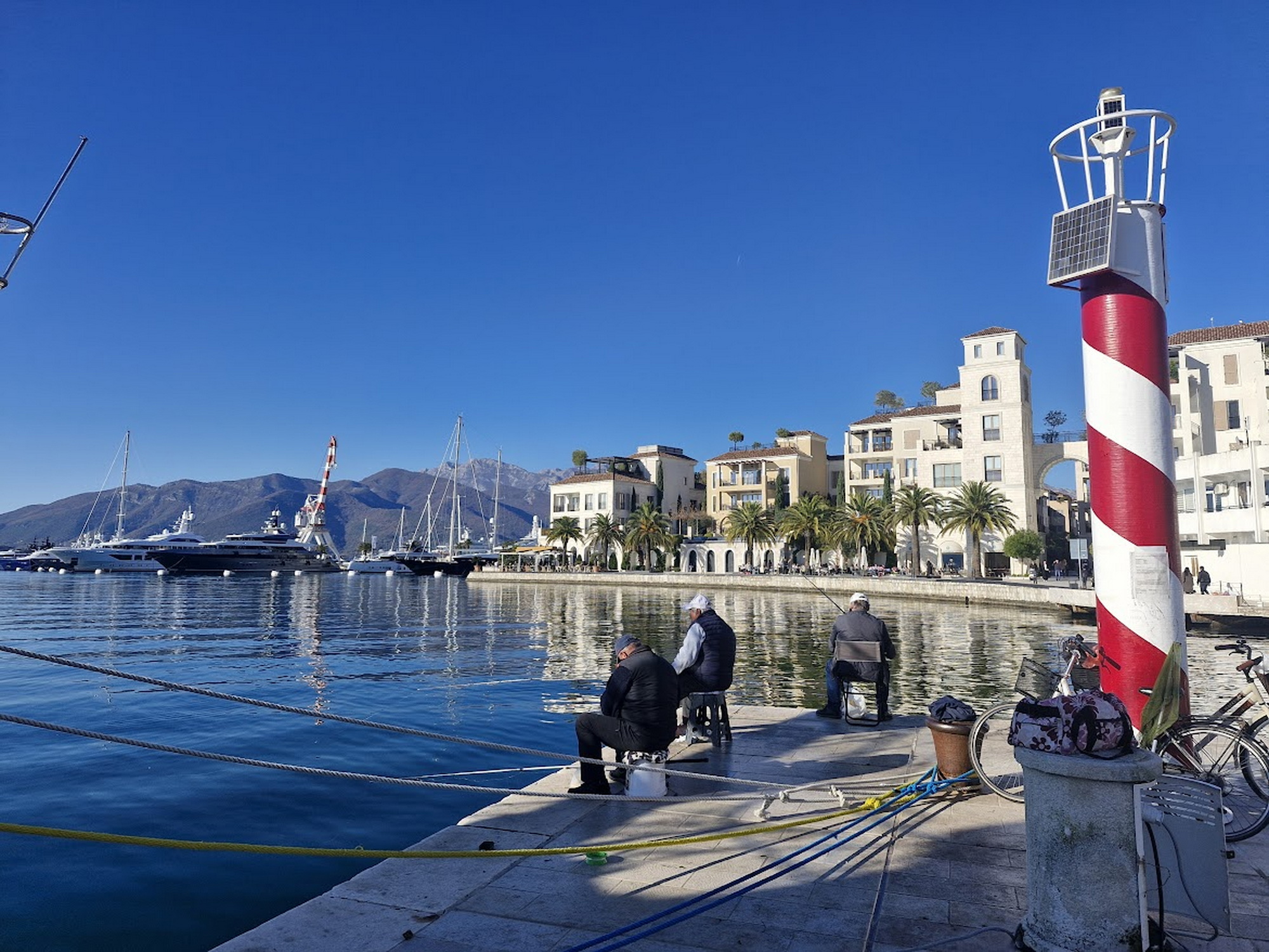 DPS Tivat: Vlast u Tivtu faktički pala, građani taoci katastrofalnih odnosa u vladajućoj koaliciji DPS Tivat: Vlast u Tivtu faktički pala, građani taoci katastrofalnih odnosa u vladajućoj koaliciji