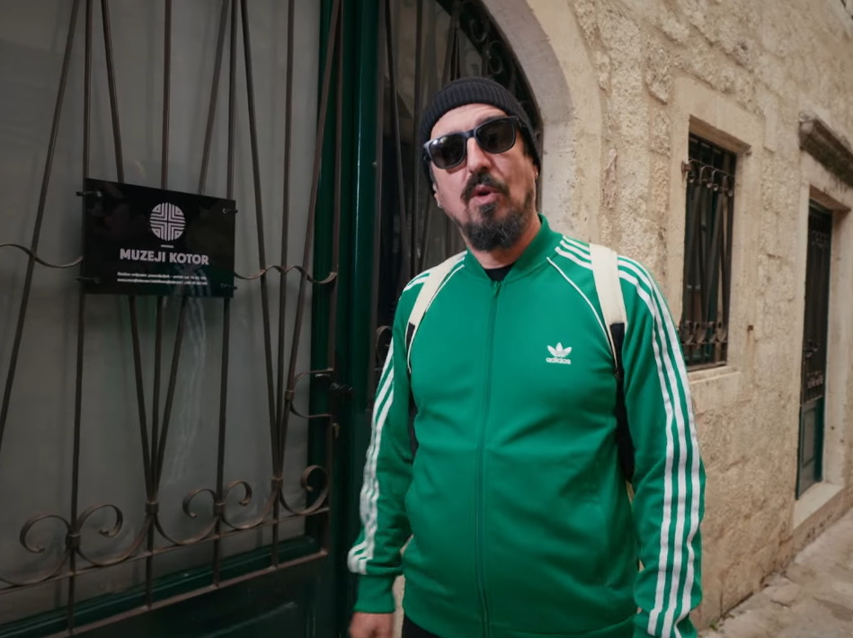 Muzeji Kotor i Who See su objavili edukativni spot „Muzej je supermoć“, u režiji Dušana Vulekovića