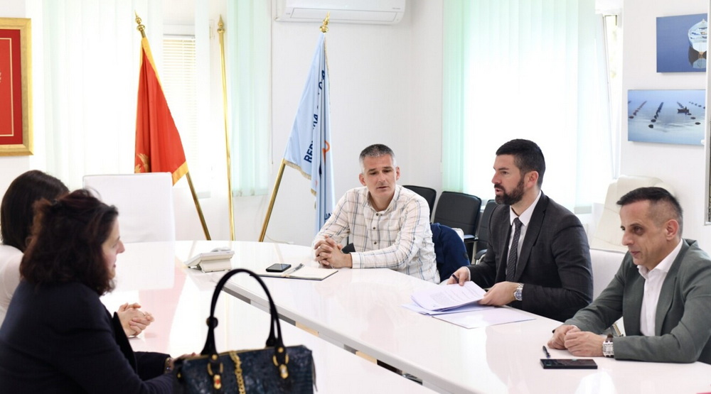 Morsko dobro obezbijedilo blizu dva miliona eura za održavanje čistoće na primorju Morsko dobro obezbijedilo blizu dva miliona eura za održavanje čistoće na primorju