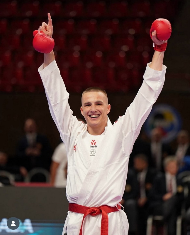 Zlatna odličja za Novljane Nemanju Mikulića i Jovanu Damjanović Zlatna odličja za Novljane Nemanju Mikulića i Jovanu Damjanović