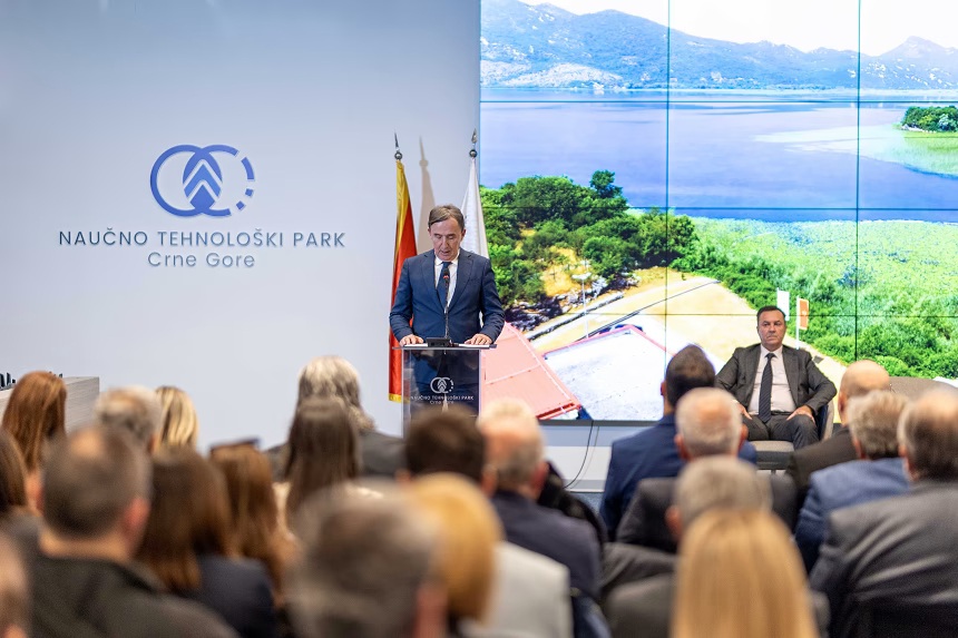 Predstavljena monografija o Regionalnom vodovodu Crnogorsko primorje Predstavljena monografija o Regionalnom vodovodu Crnogorsko primorje