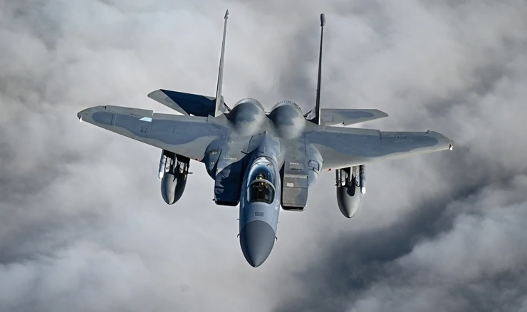 SAD spasio člana posade srušenog aviona F-15 SAD spasio člana posade srušenog aviona F-15